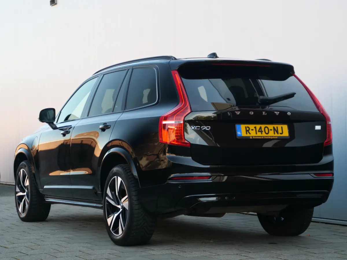 2.0 T8 Recharge AWD Inscription Exclusive 390 Pk Automaat 7-zitter Navi / DAB / Pano-dak / 360 camera / Apple Carplay