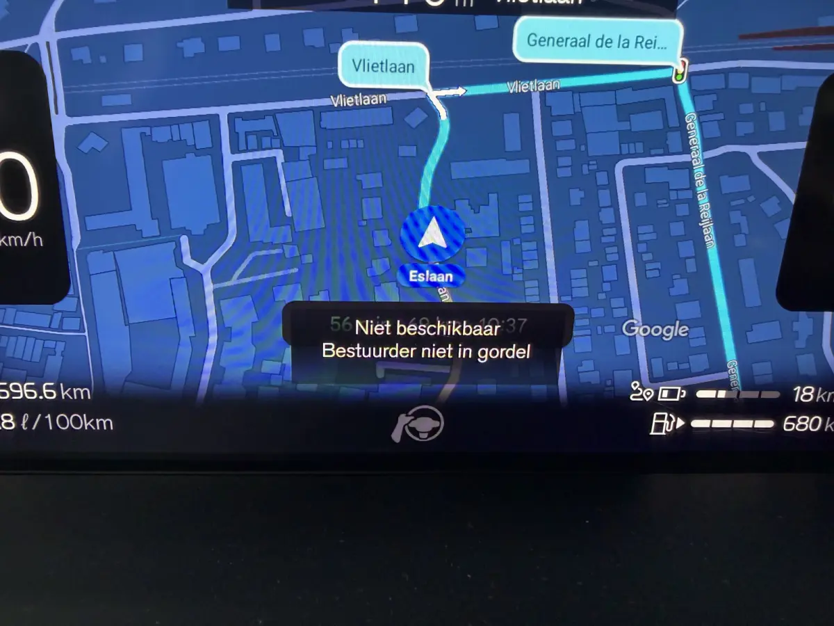 2.0 T8 Recharge AWD Ultimate Bright 7P Schuif/kantel dak Head UP