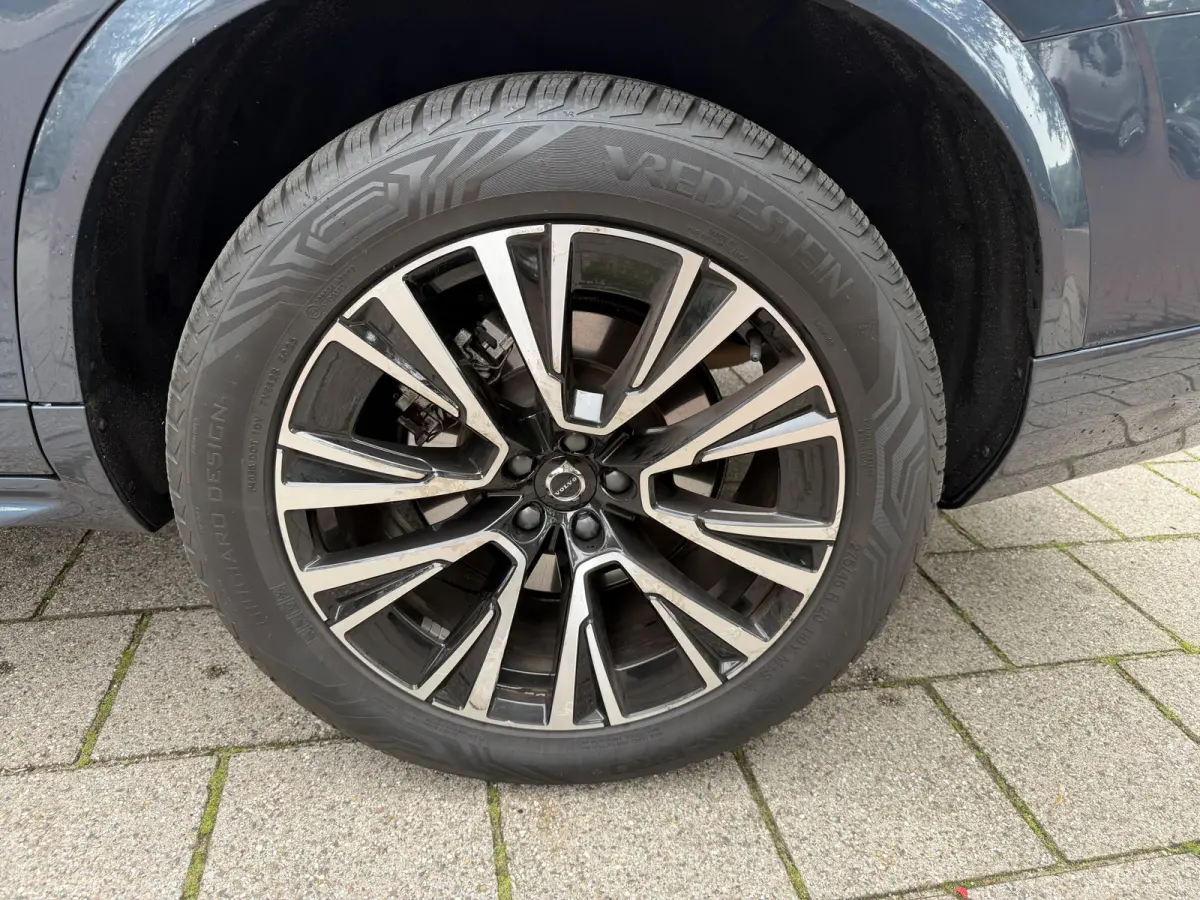 2.0 T8 Recharge AWD Ultimate Bright 7P Schuif/kantel dak Head UP
