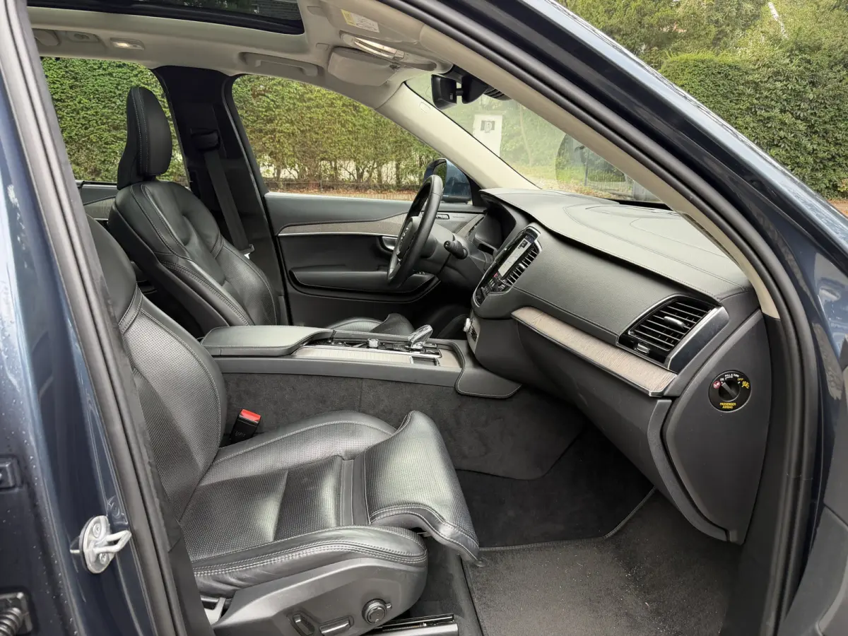 2.0 T8 Recharge AWD Ultimate Bright 7P Schuif/kantel dak Head UP