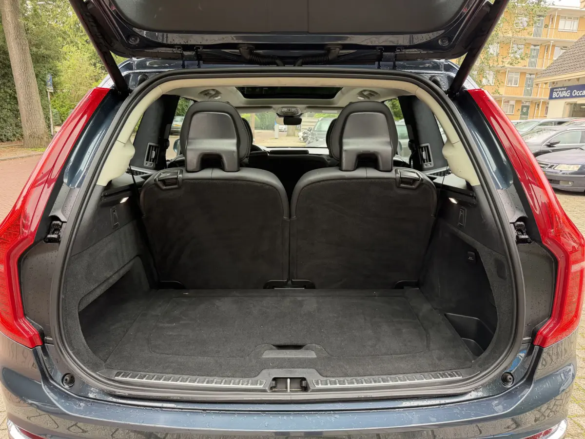 2.0 T8 Recharge AWD Ultimate Bright 7P Schuif/kantel dak Head UP