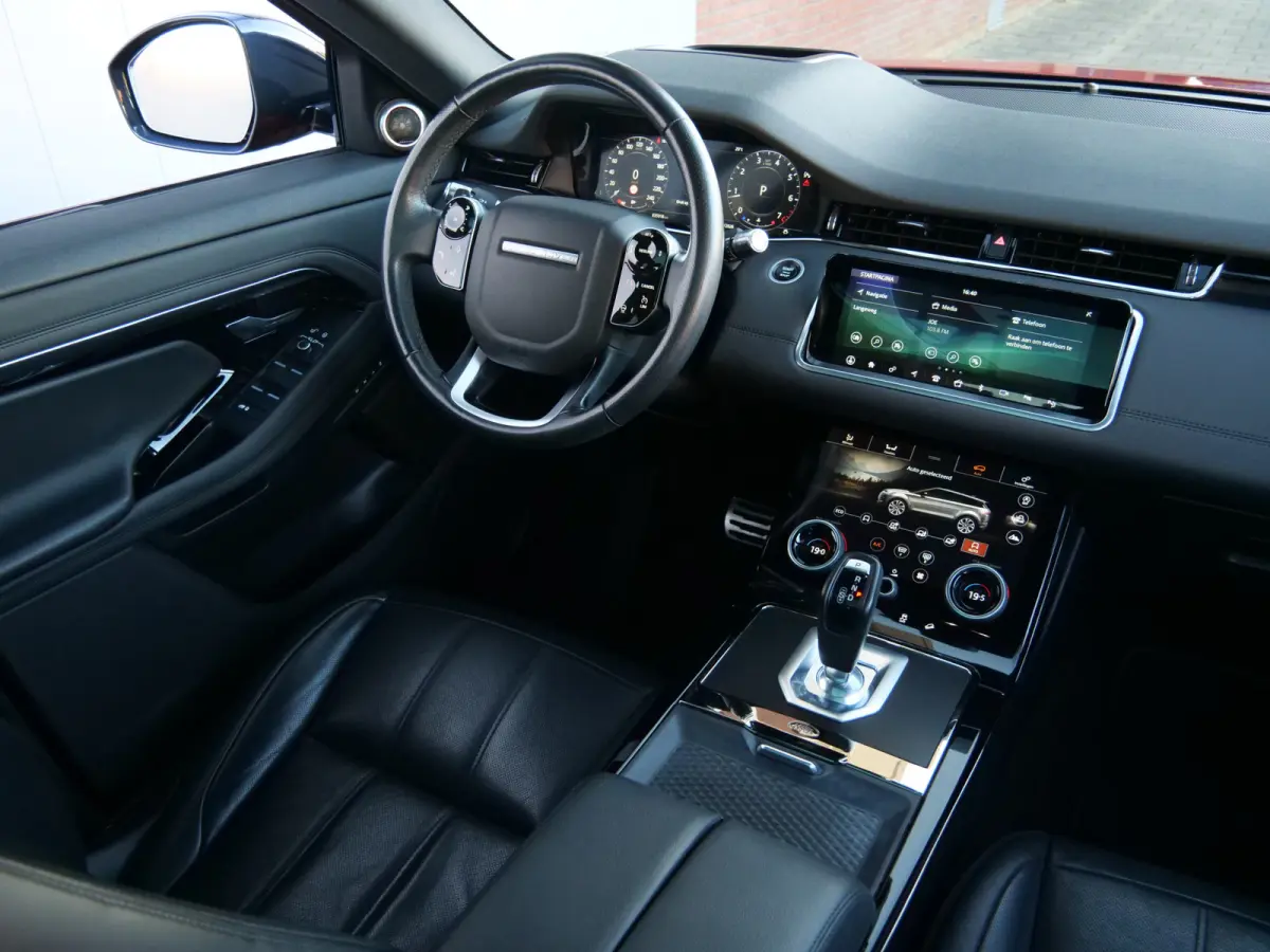 2.0 P200 AWD R-Dynamic HSE 200 Pk Automaat Navi / Leer / Pano-dak / Trekhaak / Apple Carplay / DAB / Winterpakket