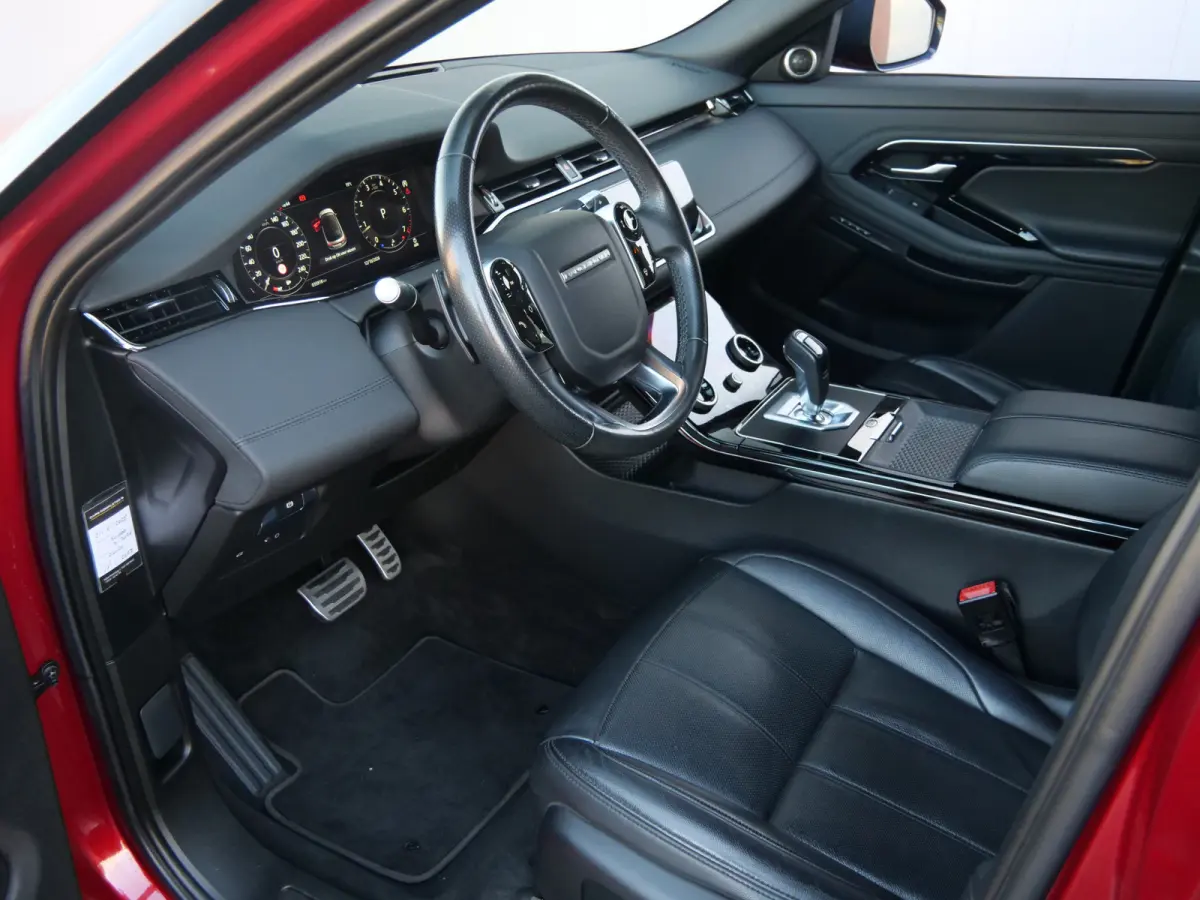 2.0 P200 AWD R-Dynamic HSE 200 Pk Automaat Navi / Leer / Pano-dak / Trekhaak / Apple Carplay / DAB / Winterpakket