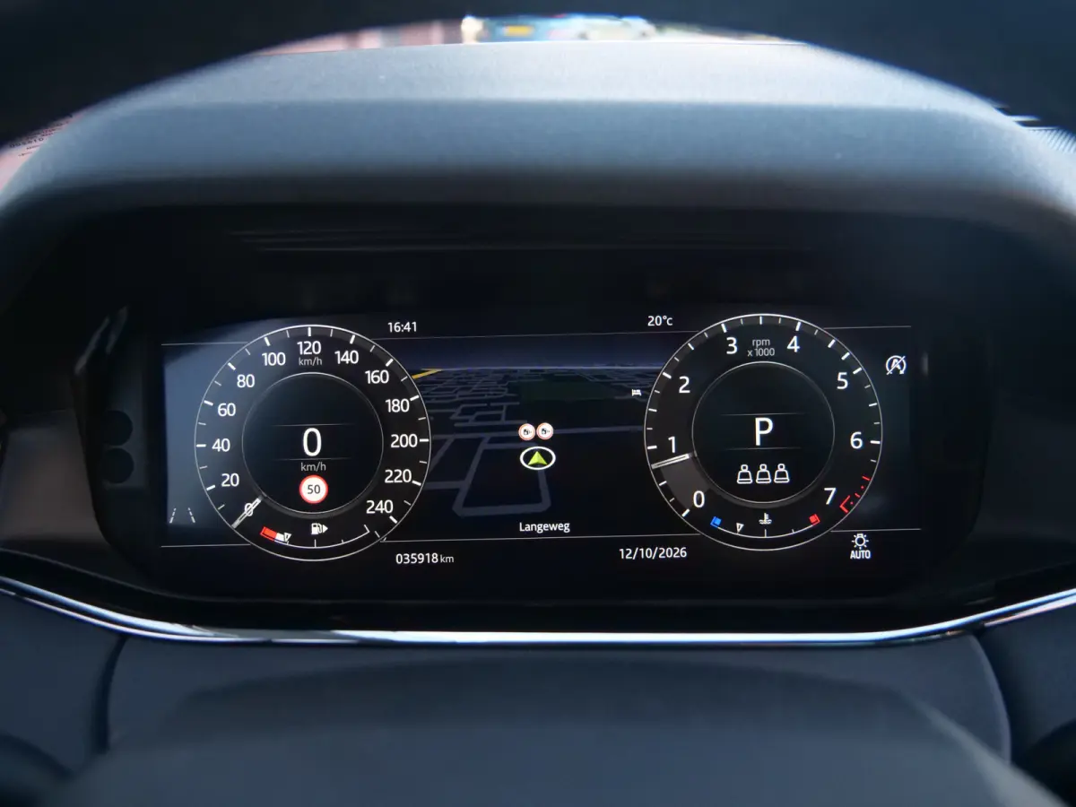 2.0 P200 AWD R-Dynamic HSE 200 Pk Automaat Navi / Leer / Pano-dak / Trekhaak / Apple Carplay / DAB / Winterpakket