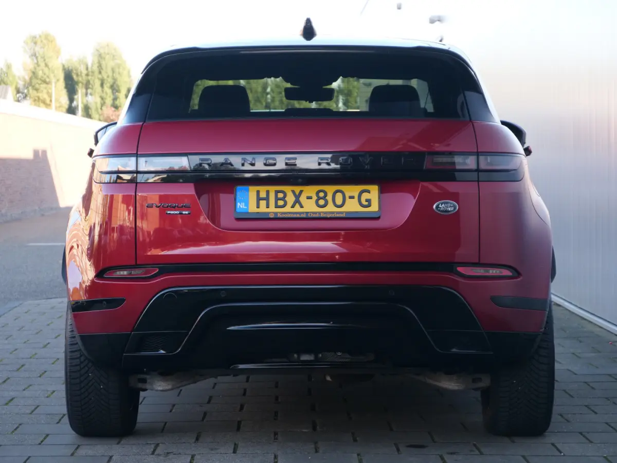2.0 P200 AWD R-Dynamic HSE 200 Pk Automaat Navi / Leer / Pano-dak / Trekhaak / Apple Carplay / DAB / Winterpakket