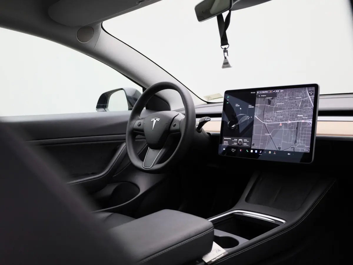 Standard RWD Plus 60 kWh | 100% SOH | Automaat | Panorama dak | Stoel verwarming | Leder | Navigatie | Climate control | 360 Camera | Parkeer sensoren | LED | Elec. achterklep | Lage km stan