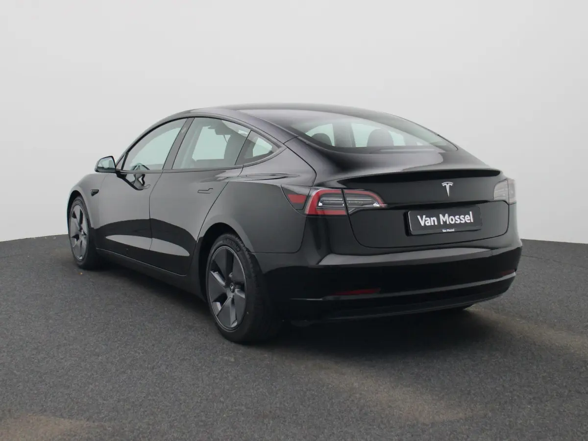 Standard RWD Plus 60 kWh | 100% SOH | Automaat | Panorama dak | Stoel verwarming | Leder | Navigatie | Climate control | 360 Camera | Parkeer sensoren | LED | Elec. achterklep | Lage km stan