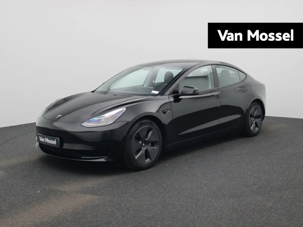 Standard RWD Plus 60 kWh | 100% SOH | Automaat | Panorama dak | Stoel verwarming | Leder | Navigatie | Climate control | 360 Camera | Parkeer sensoren | LED | Elec. achterklep | Lage km stan