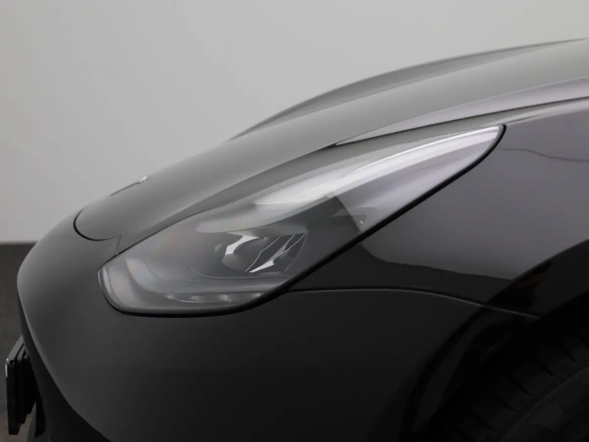 Standard RWD Plus 60 kWh | 100% SOH | Automaat | Panorama dak | Stoel verwarming | Leder | Navigatie | Climate control | 360 Camera | Parkeer sensoren | LED | Elec. achterklep | Lage km stan