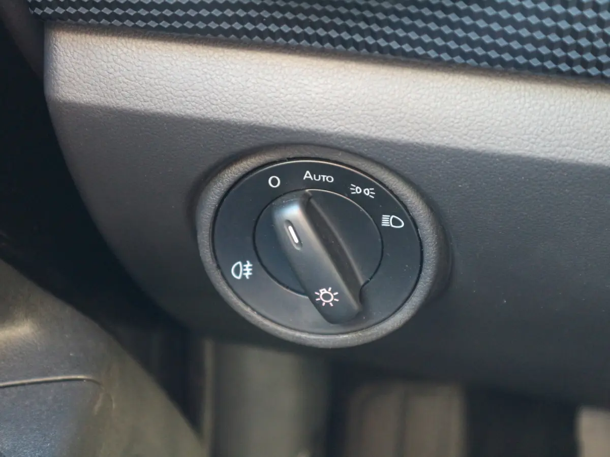 Up! 1.0 BMT move up! AIRCO DAB 5-DRS APK 02-2027 NL AUTO