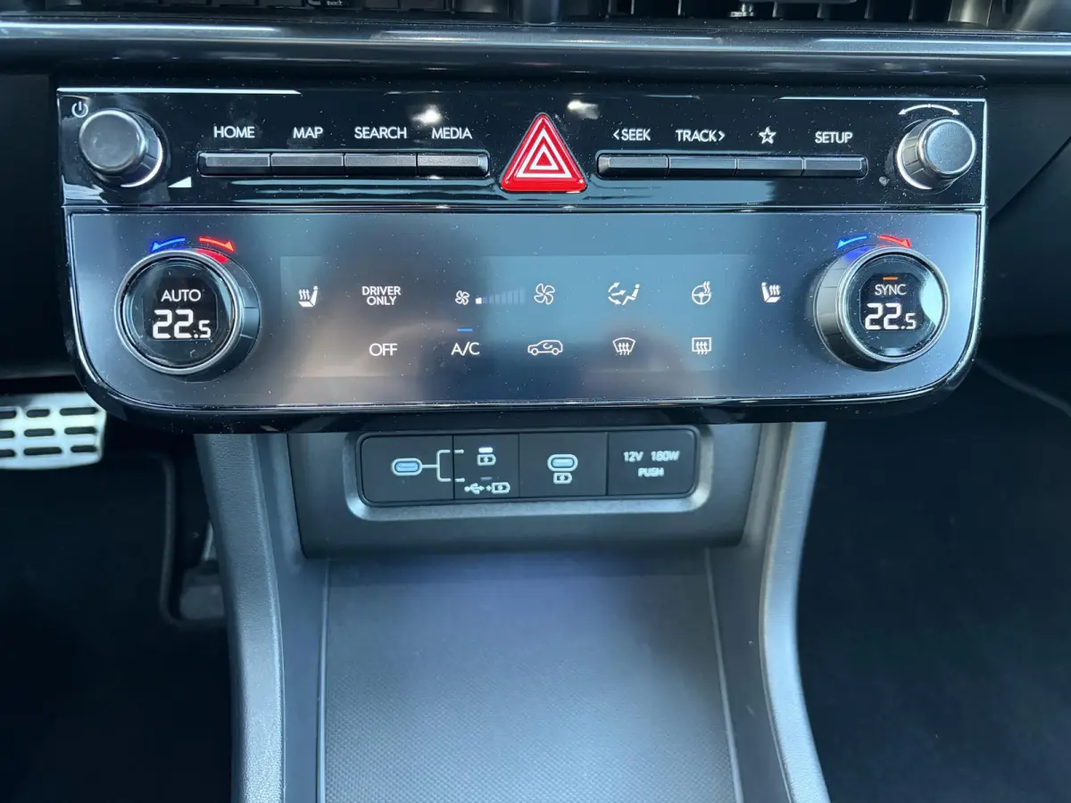 1.6 T-GDI PHEV N Line Sky 4WD PHEV |HYUNDAI FABRIEKSGARANTIE T/M 5-2030| PANO | KRELL AUDIO| STOEL + STUURVERWARMING| RECENT ONDERHOUD GEHAD BIJ HYUNDAI| CAMERA| DODE HOEK SENSOR