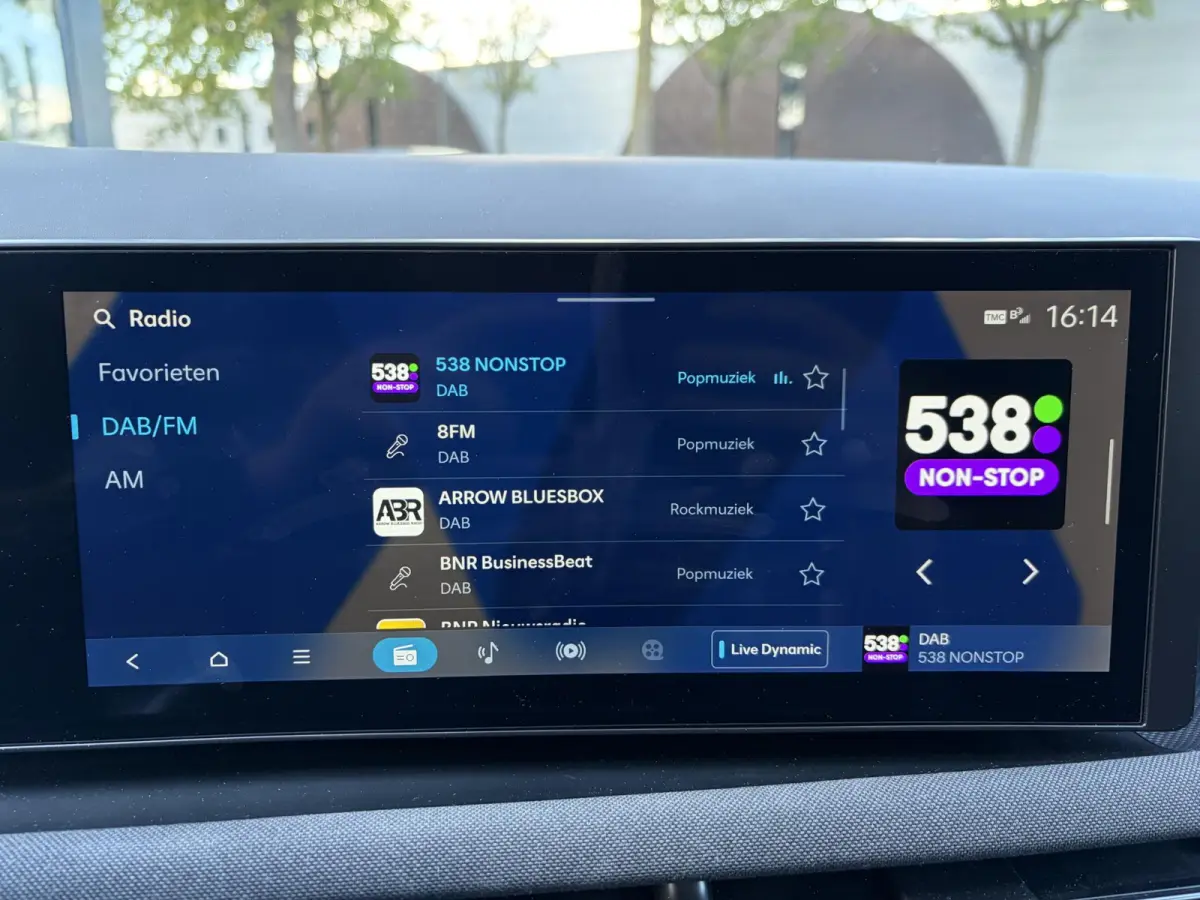1.6 T-GDI PHEV N Line Sky 4WD PHEV |HYUNDAI FABRIEKSGARANTIE T/M 5-2030| PANO | KRELL AUDIO| STOEL + STUURVERWARMING| RECENT ONDERHOUD GEHAD BIJ HYUNDAI| CAMERA| DODE HOEK SENSOR