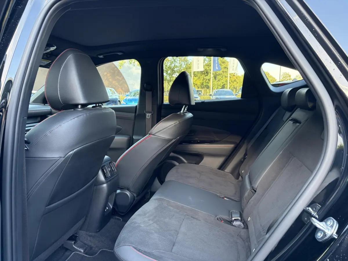 1.6 T-GDI PHEV N Line Sky 4WD PHEV |HYUNDAI FABRIEKSGARANTIE T/M 5-2030| PANO | KRELL AUDIO| STOEL + STUURVERWARMING| RECENT ONDERHOUD GEHAD BIJ HYUNDAI| CAMERA| DODE HOEK SENSOR