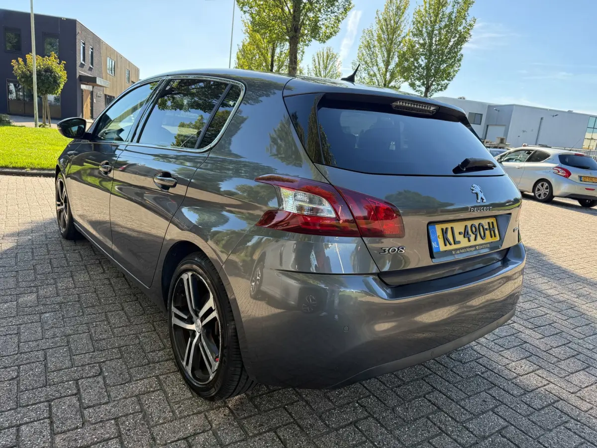 1.2 PureTech Allure Pano Carplay alcantara