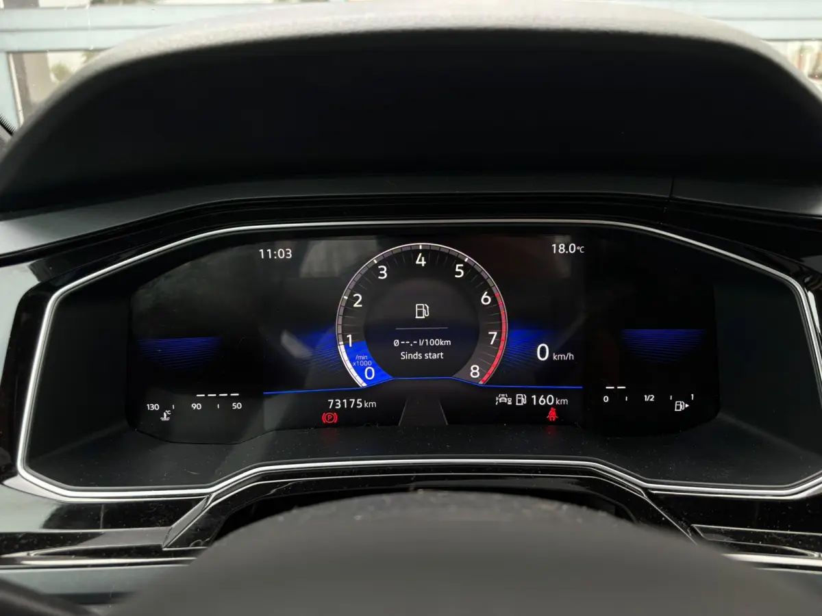 1.0 TSI 95 pk R-Line Business | Panoramadak | Achteruitrijcamera | Apple carplay |