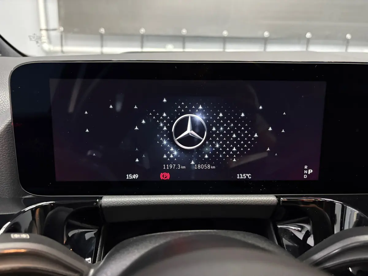 200 AMG PANO