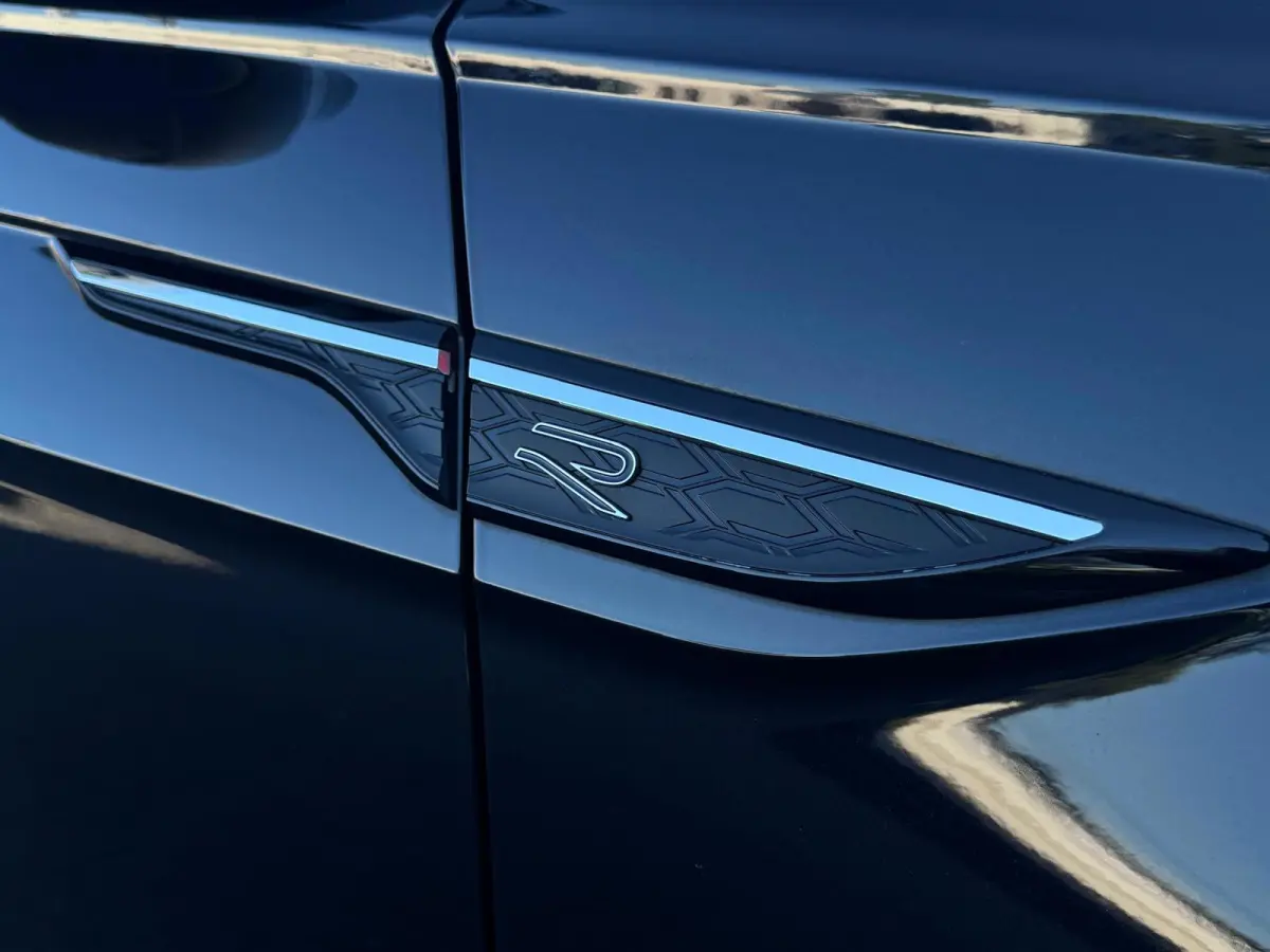 1.0 TSI R-Line DSG-7 | IQ-Light | Camera | Parksensor | Carplay | Stoelverwarming | BTW |