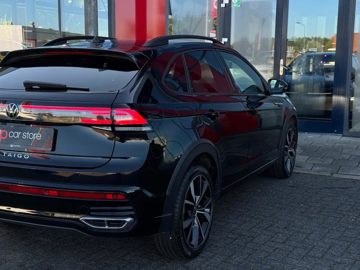 1.0 TSI R-Line DSG-7 | IQ-Light | Camera | Parksensor | Carplay | Stoelverwarming | BTW |