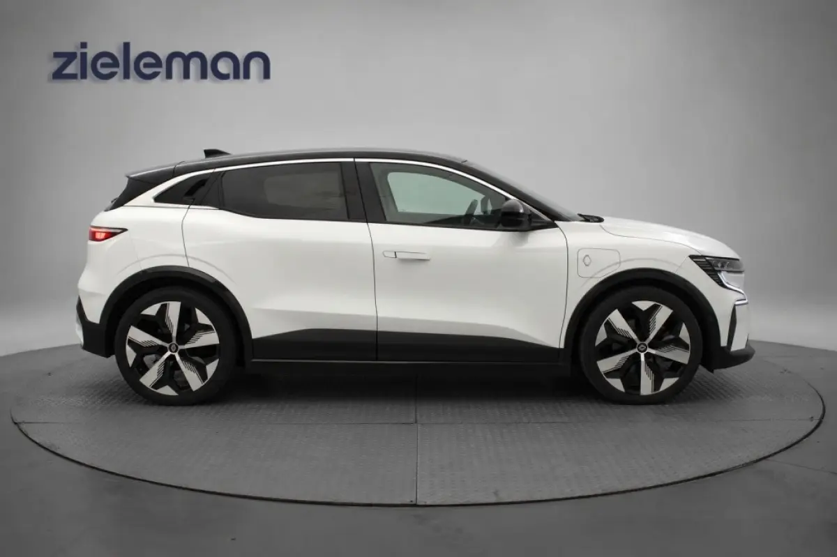 EV60 Optimum Charge Techno - Carplay, Camera, Adapt. Cruise, Stoelverw. SOH 92,32%