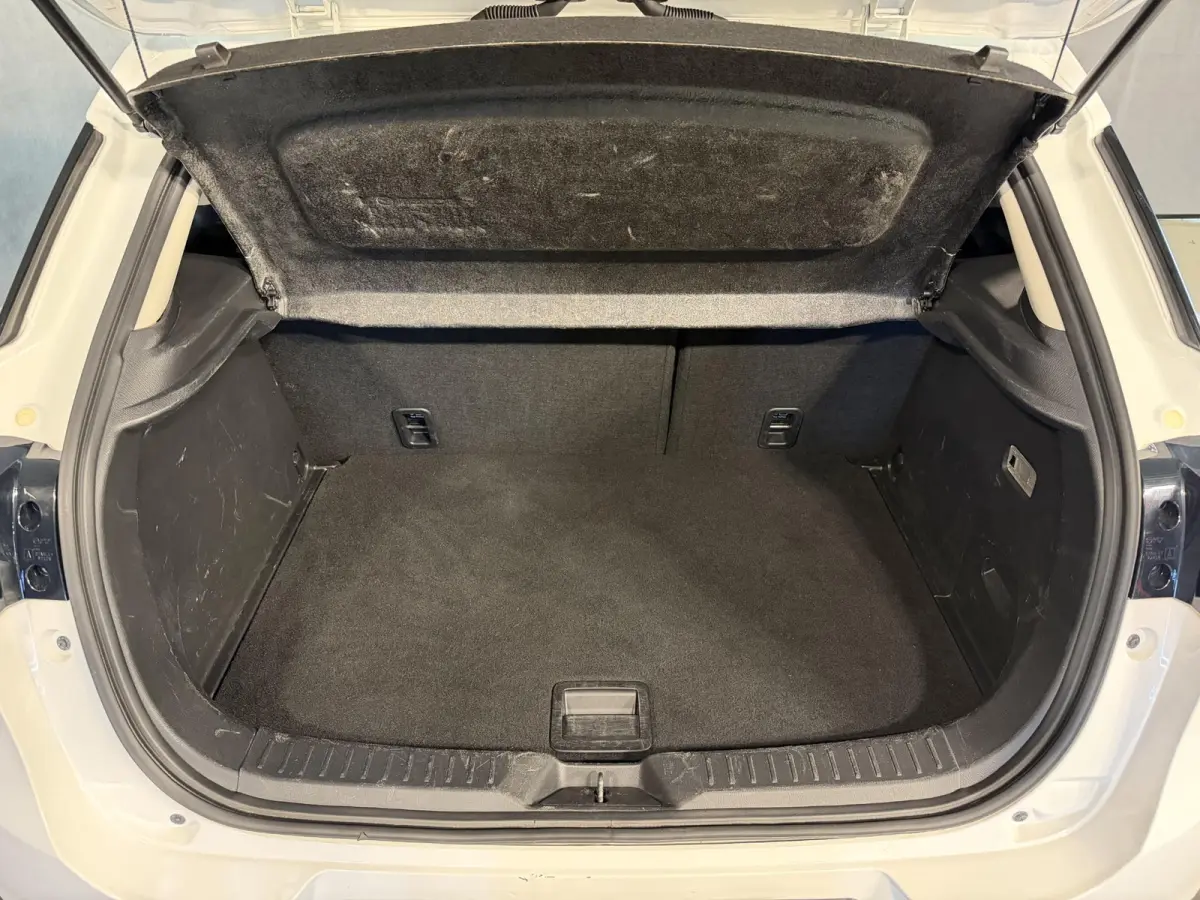 2.0 SkyActiv-G 120 SkyLease+ 16"/Trekhaak/Camera/Navigatie/Climate/Cruise/PDC