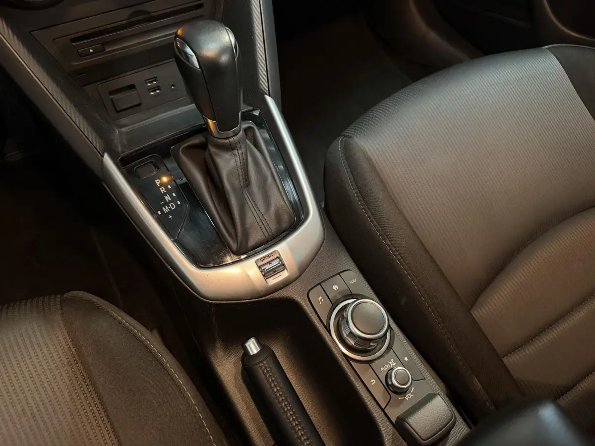 2.0 SkyActiv-G 120 SkyLease+ 16"/Trekhaak/Camera/Navigatie/Climate/Cruise/PDC