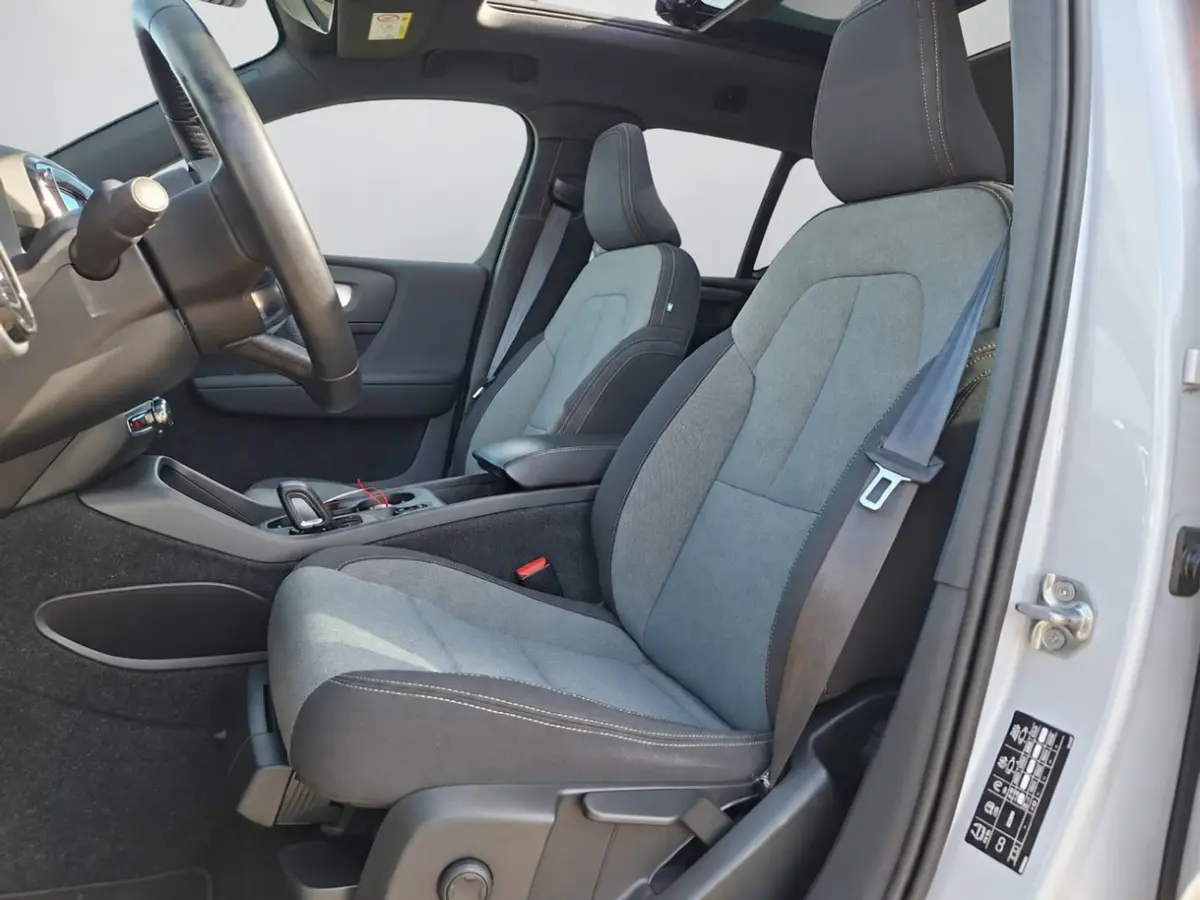 1.5 T3 Momentum | Pano | Stoelverwarming | Camera | Cruise Control | Navigatie