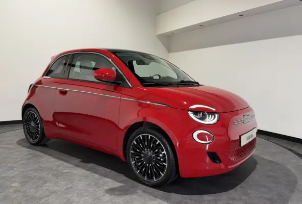La Prima 42 kWh | Luxe Leder | ACC | Keyless | Panoramadak