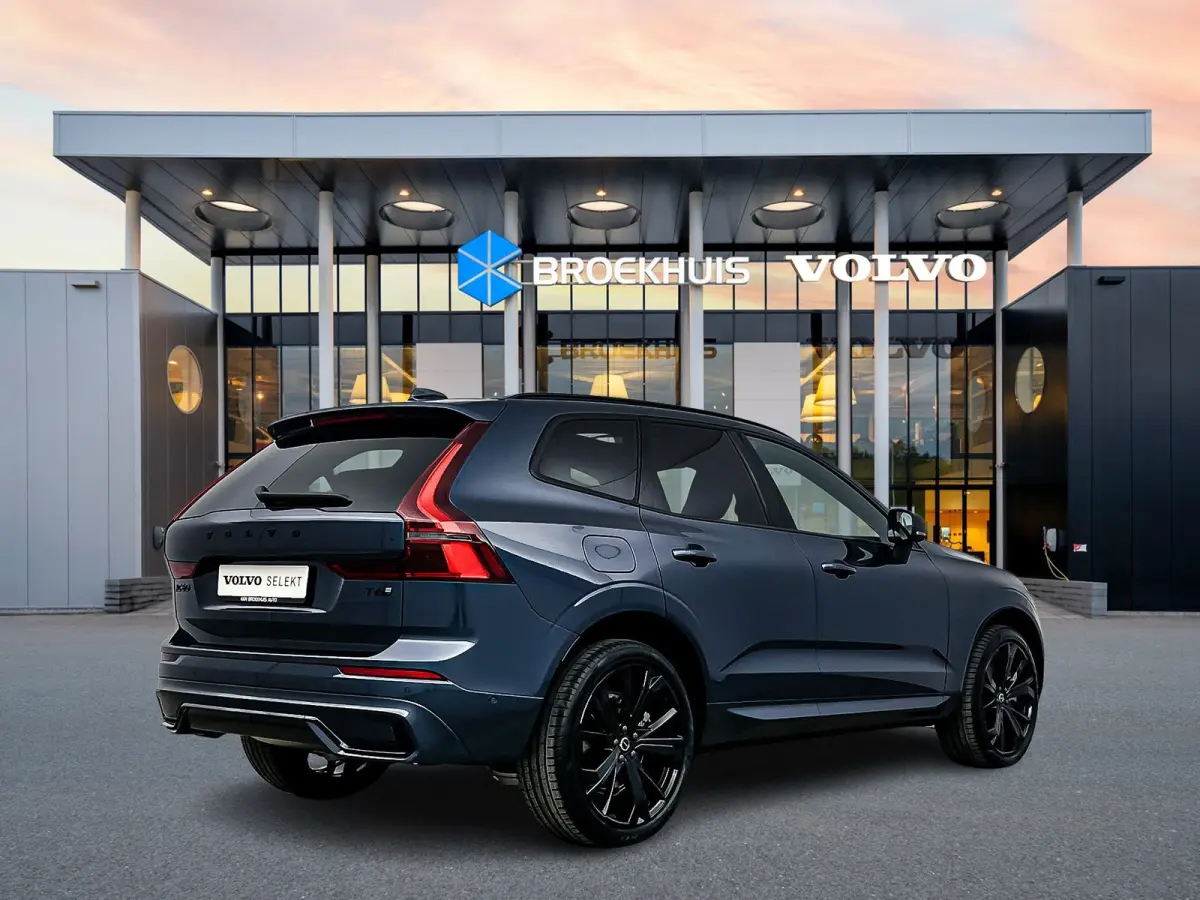 T6 Recharge Plus Black Edition | 21" | Luchtvering | Panoramadak | 360 Camera | Head-Up | Harman Kardon | Elektr. verst. Stoelen | Adaptieve Cruise | BLIS