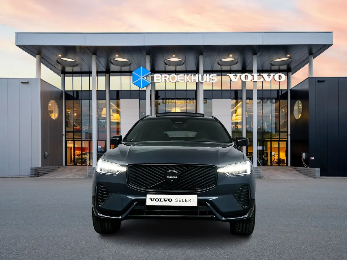 T6 Recharge Plus Black Edition | 21" | Luchtvering | Panoramadak | 360 Camera | Head-Up | Harman Kardon | Elektr. verst. Stoelen | Adaptieve Cruise | BLIS