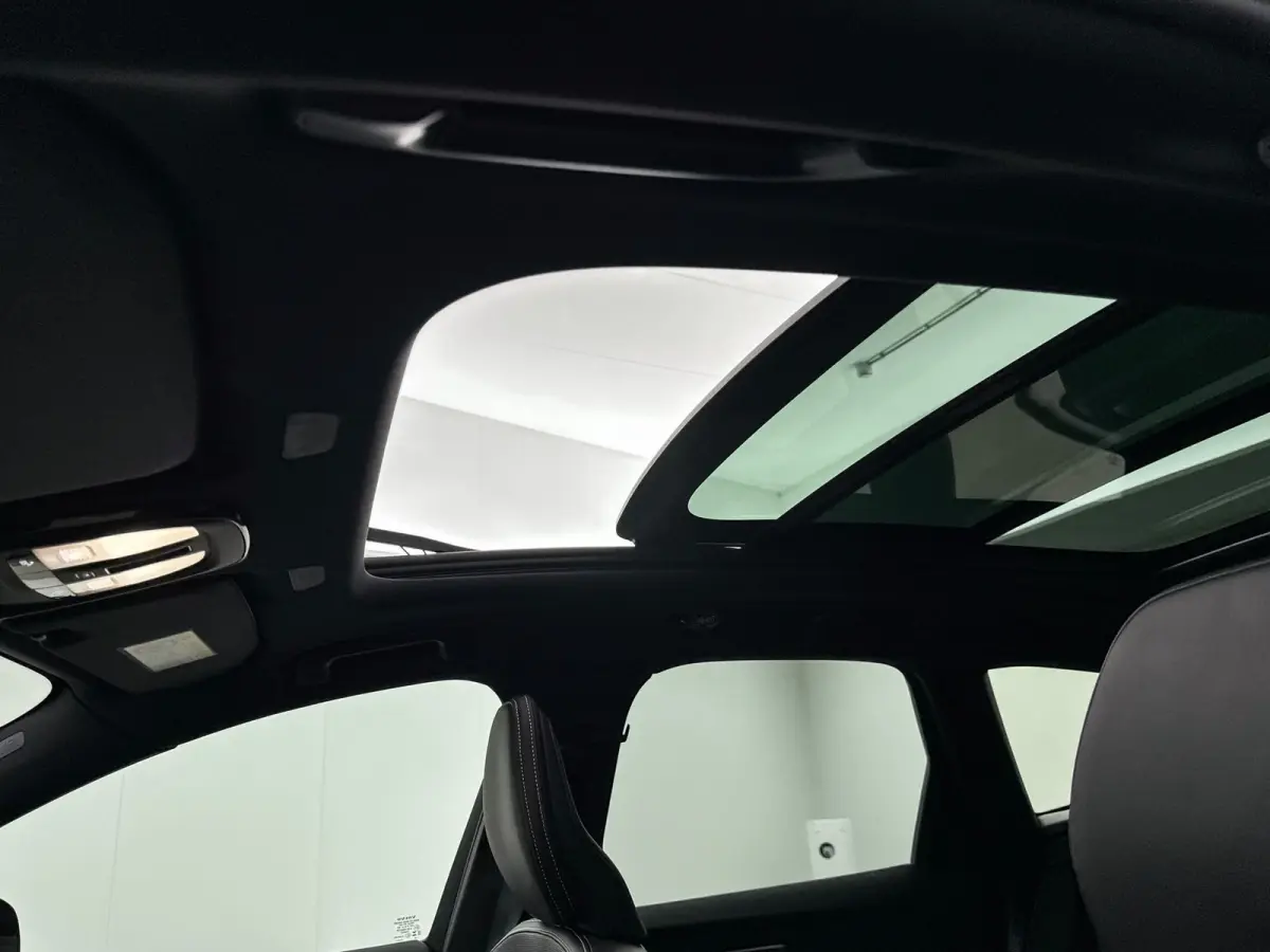 T6 Recharge Plus Black Edition | 21" | Luchtvering | Panoramadak | 360 Camera | Head-Up | Harman Kardon | Elektr. verst. Stoelen | Adaptieve Cruise | BLIS
