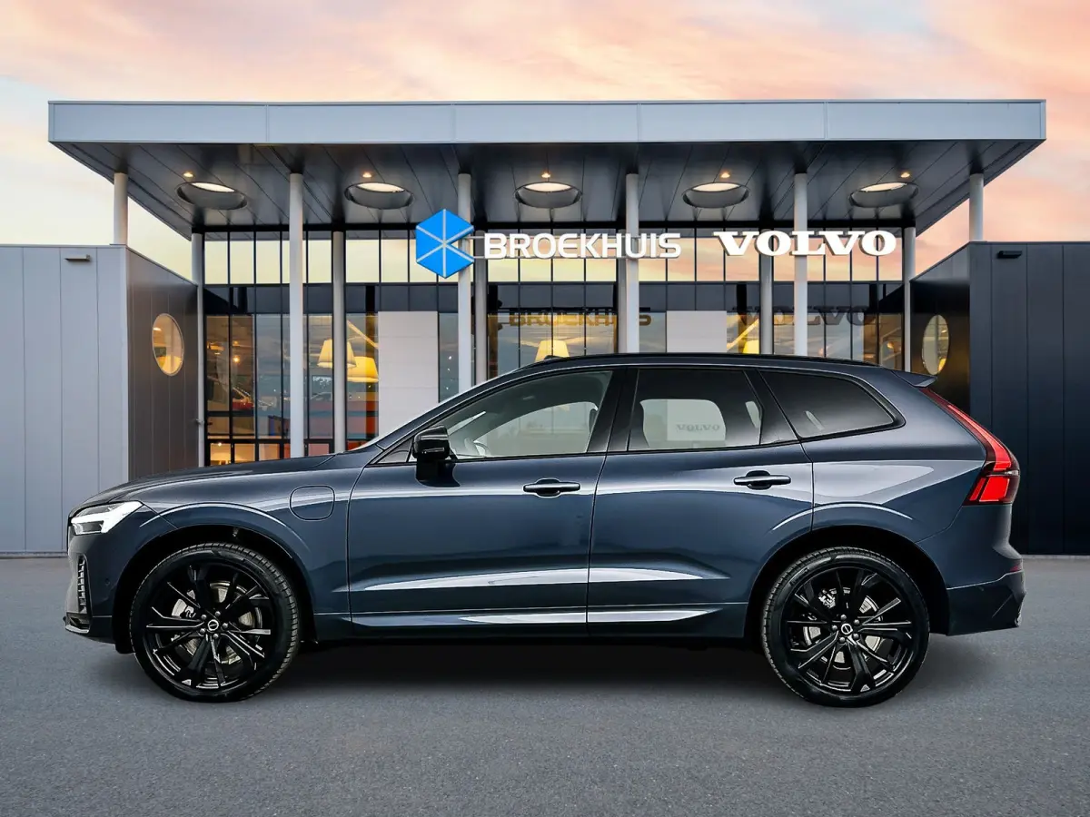 T6 Recharge Plus Black Edition | 21" | Luchtvering | Panoramadak | 360 Camera | Head-Up | Harman Kardon | Elektr. verst. Stoelen | Adaptieve Cruise | BLIS
