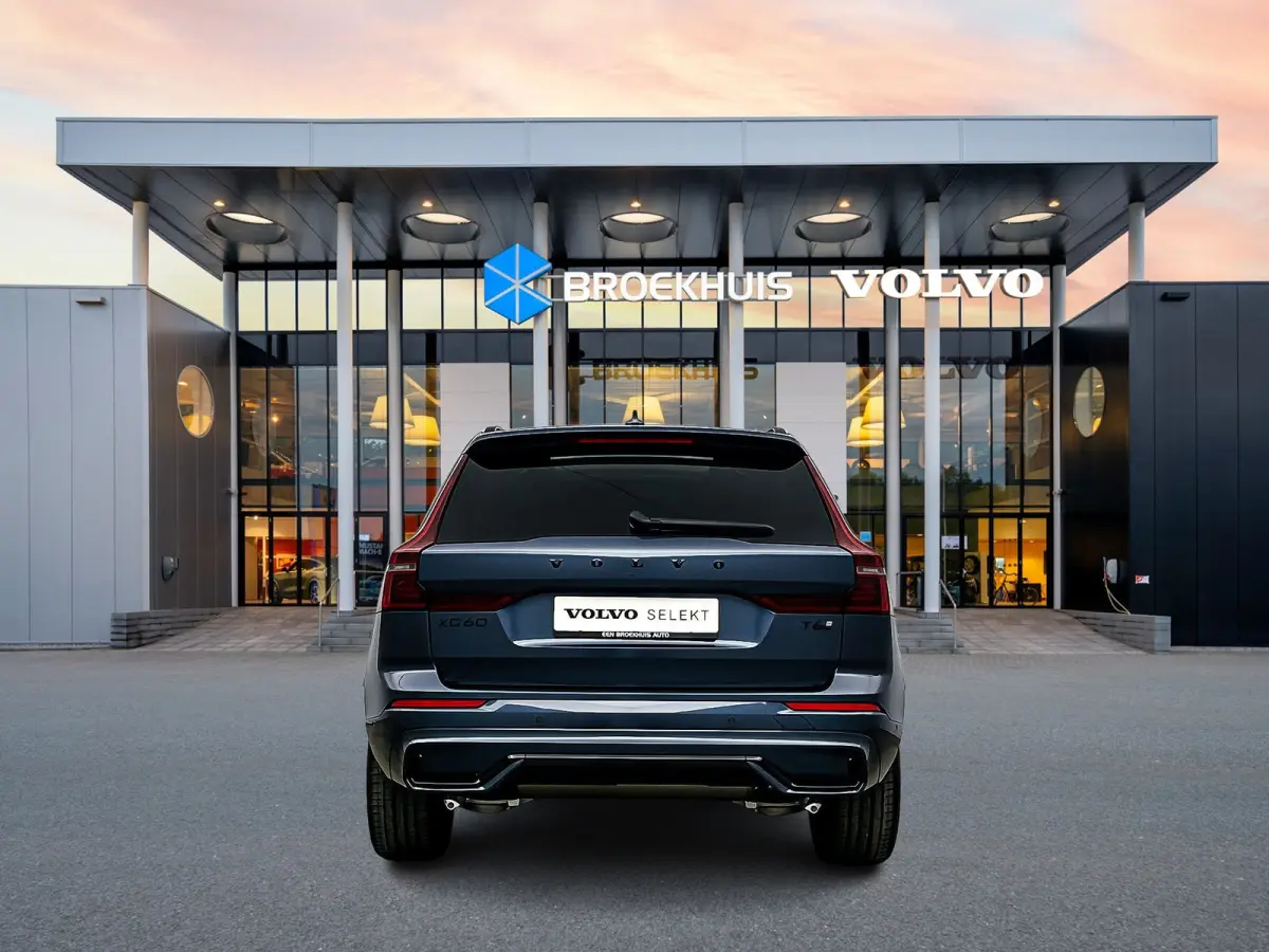 T6 Recharge Plus Black Edition | 21" | Luchtvering | Panoramadak | 360 Camera | Head-Up | Harman Kardon | Elektr. verst. Stoelen | Adaptieve Cruise | BLIS