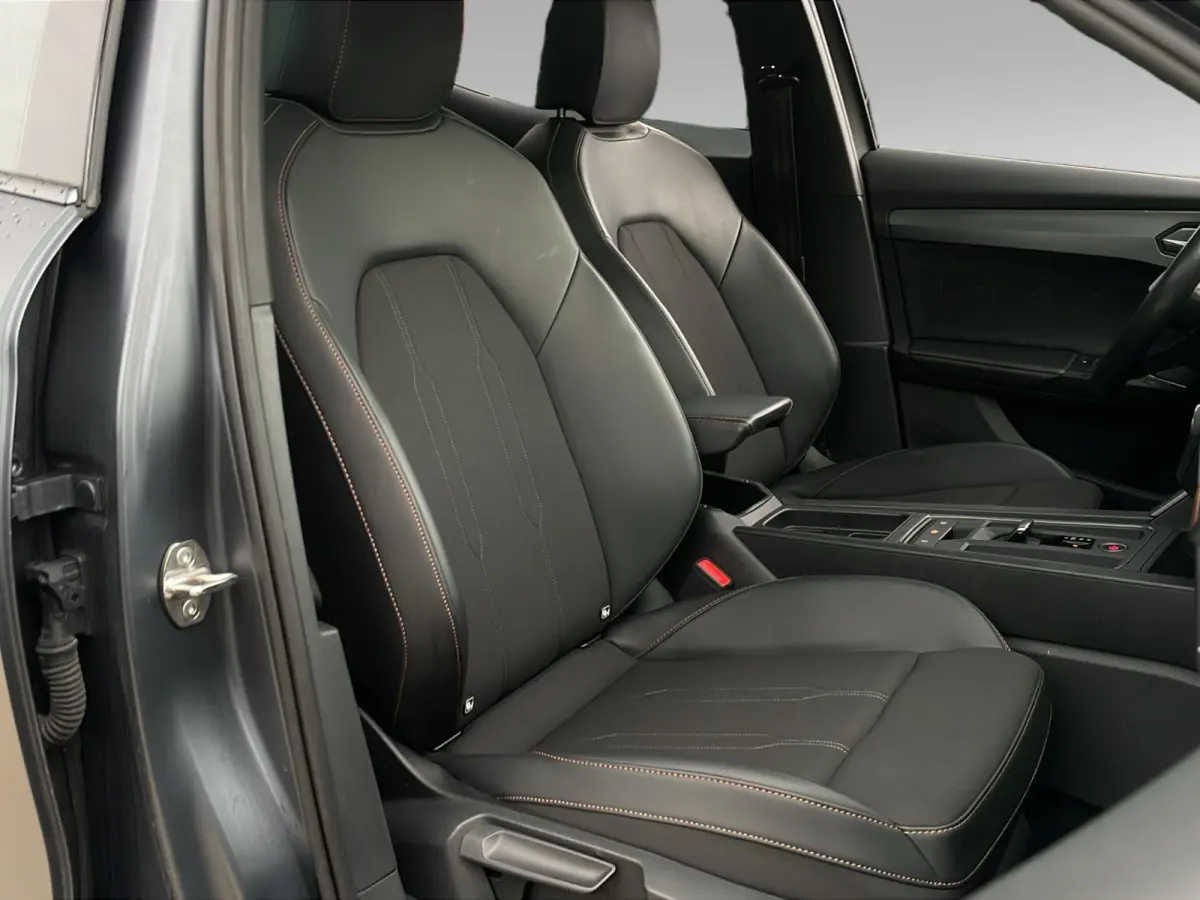 1.4 TSI e-Hybrid Essential | Panoramadak | Apple Carplay | Cruise Control | Stuurverwarming |