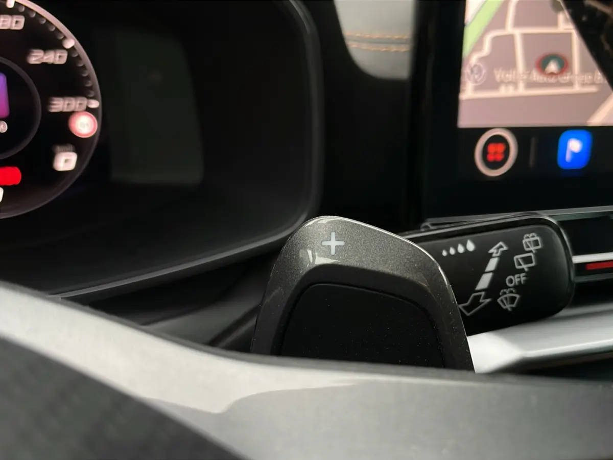 1.4 TSI e-Hybrid Essential | Panoramadak | Apple Carplay | Cruise Control | Stuurverwarming |