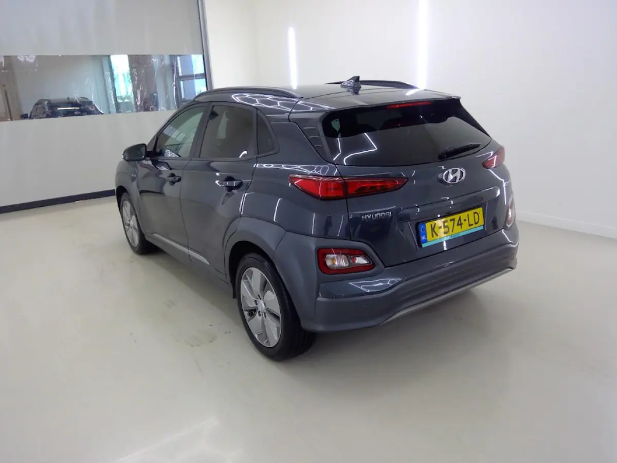 EV Limited 64 kWh FASE 3 SOH 100 % ||STOELVRM+VERKOELING|||LANEASSIST|ADAPT.CRUISE|ELEK.STOEL|KEYLESSGO|LEER