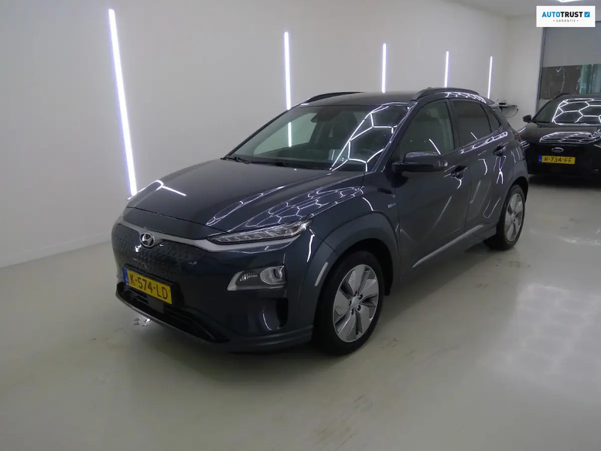 EV Limited 64 kWh FASE 3 SOH 100 % ||STOELVRM+VERKOELING|||LANEASSIST|ADAPT.CRUISE|ELEK.STOEL|KEYLESSGO|LEER