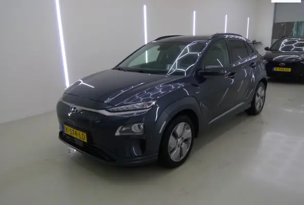 EV Limited 64 kWh FASE 3 SOH 100 % ||STOELVRM+VERKOELING|||LANEASSIST|ADAPT.CRUISE|ELEK.STOEL|KEYLESSGO|LEER