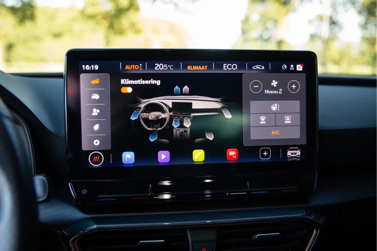 1.4 e-Hybrid Business , Carplay, Adaptive cruise, Stuurverwarming, Achteruitrijcamera,