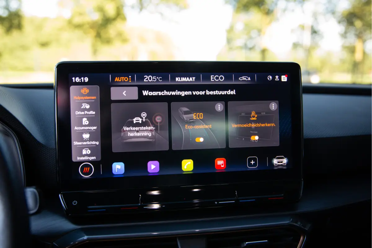 1.4 e-Hybrid Business , Carplay, Adaptive cruise, Stuurverwarming, Achteruitrijcamera,