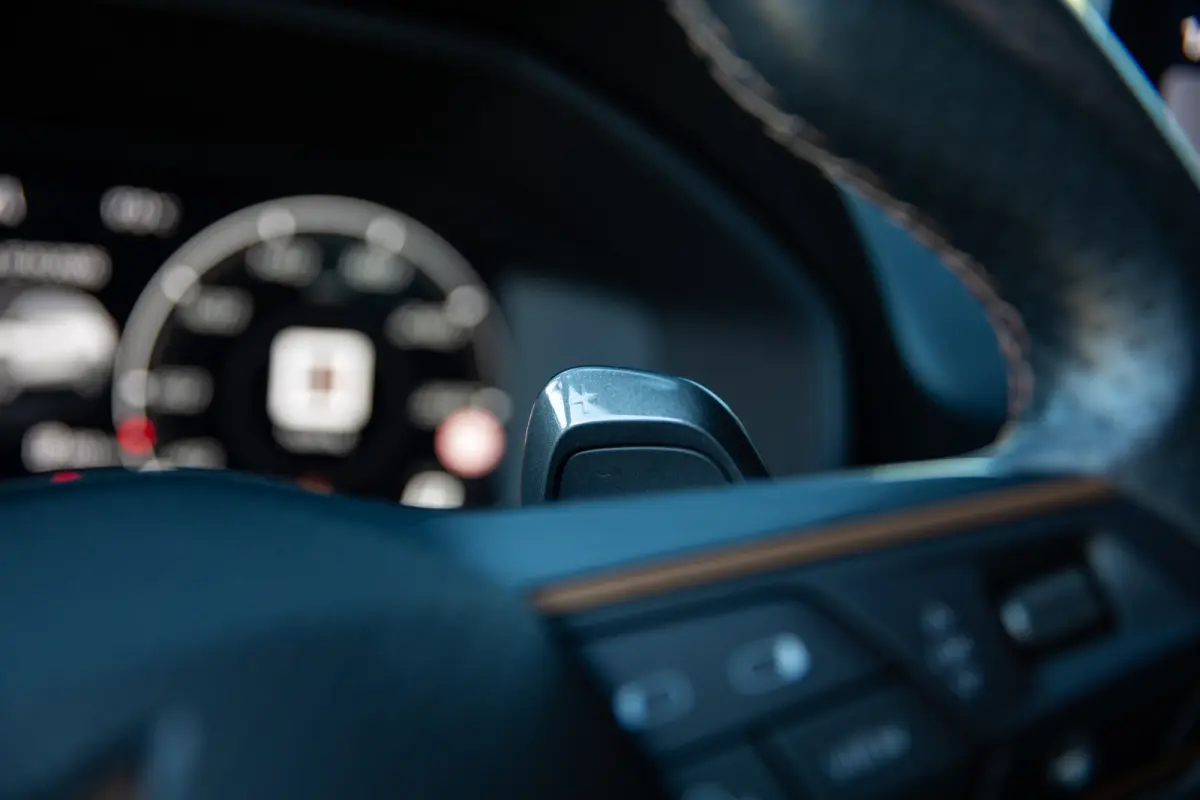 1.4 e-Hybrid Business , Carplay, Adaptive cruise, Stuurverwarming, Achteruitrijcamera,