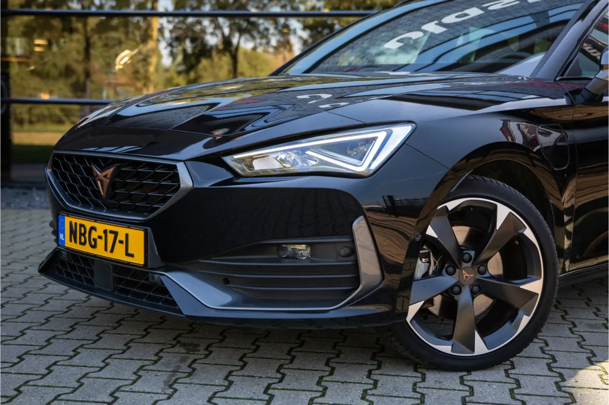1.4 e-Hybrid Business , Carplay, Adaptive cruise, Stuurverwarming, Achteruitrijcamera,