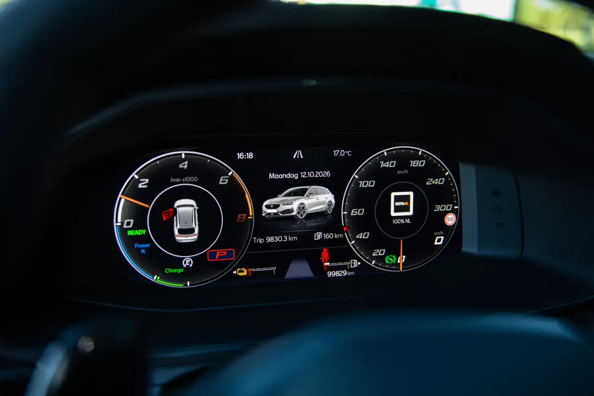 1.4 e-Hybrid Business , Carplay, Adaptive cruise, Stuurverwarming, Achteruitrijcamera,