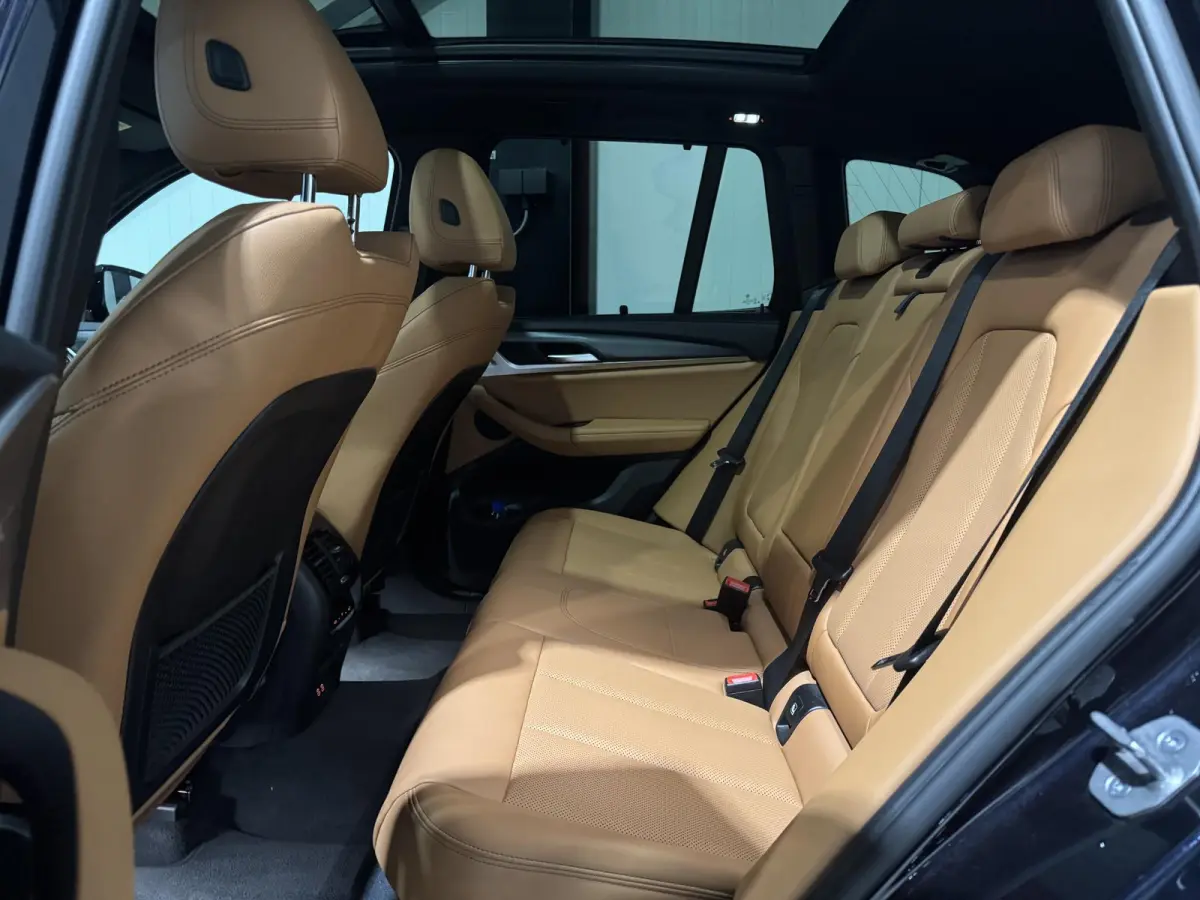 xDrive30e M-pakket | panorama | navi | led | leder |
