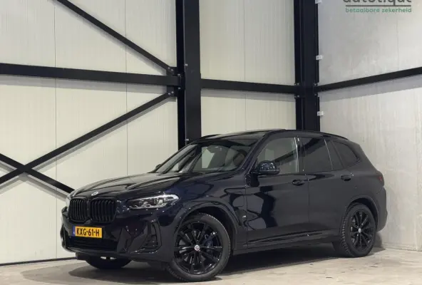 xDrive30e M-pakket | panorama | navi | led | leder |