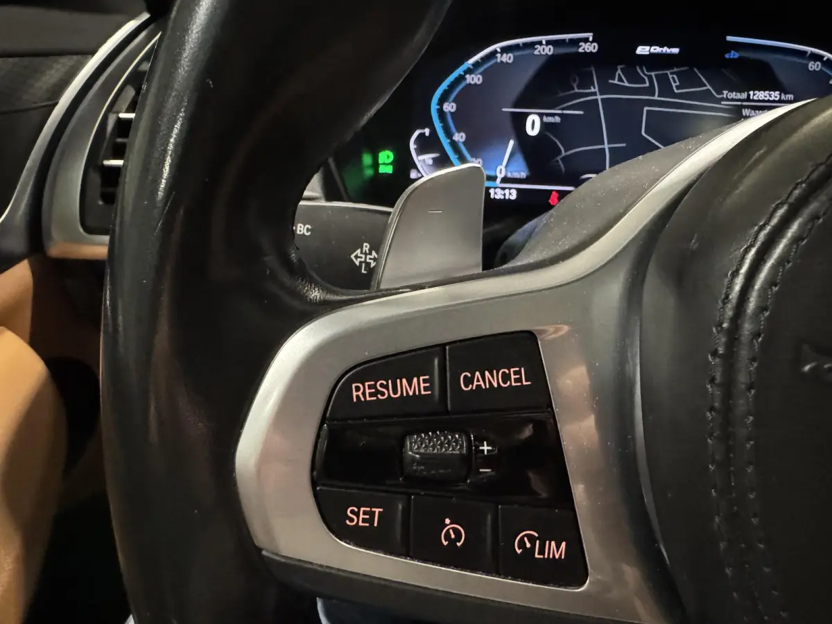 xDrive30e M-pakket | panorama | navi | led | leder |