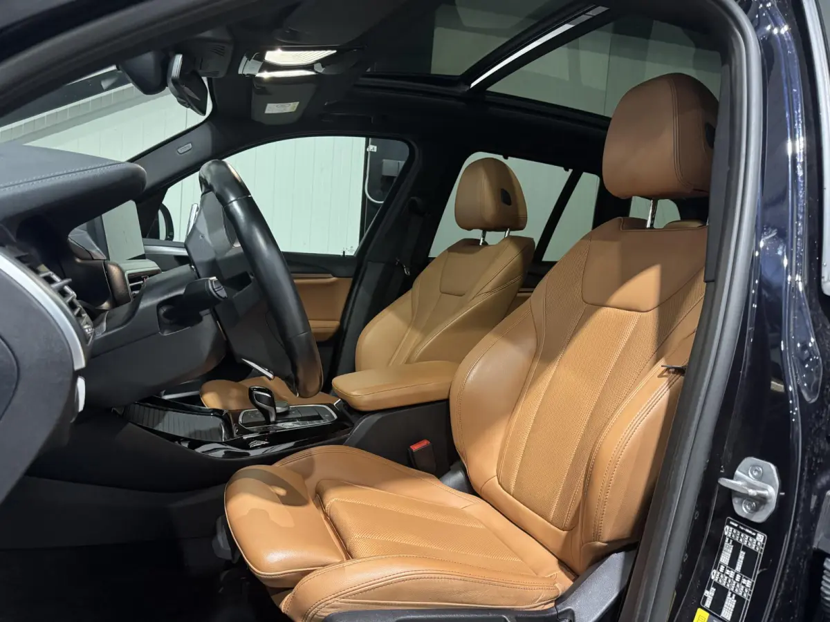 xDrive30e M-pakket | panorama | navi | led | leder |