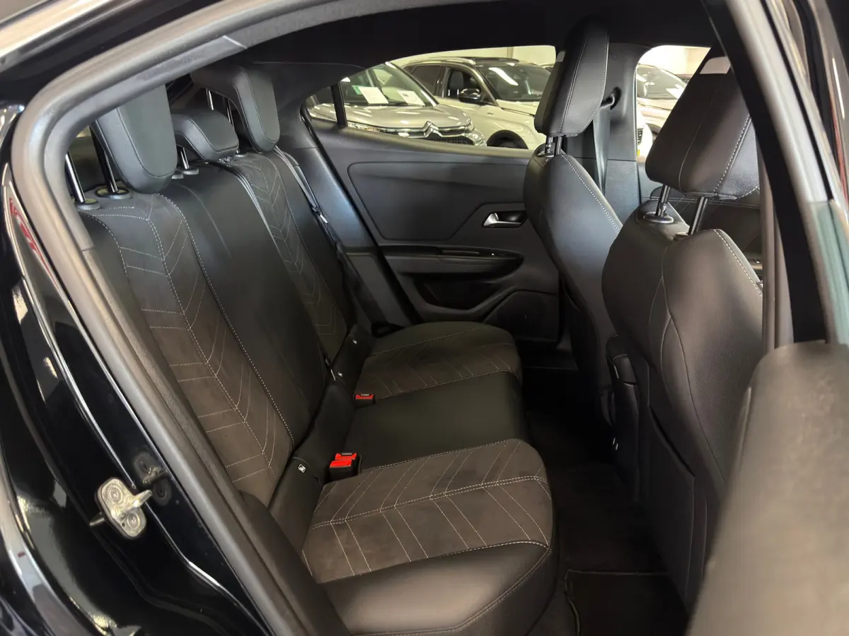 1.2 Turbo Ultimate NAVI, STOELVERW. KEYLESS.