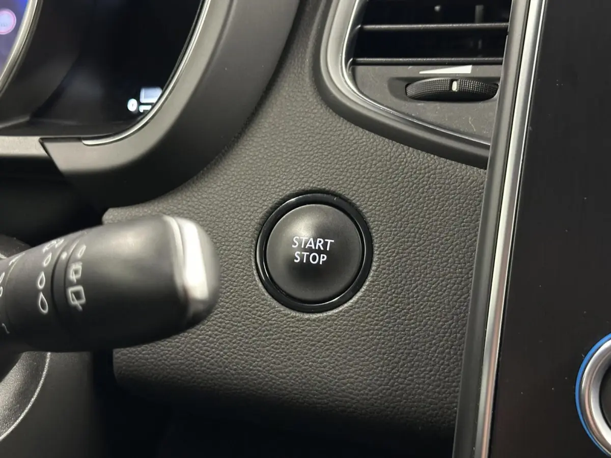 1.3 TCe Zen CARPLAY CRUISE 104.000 KM LM