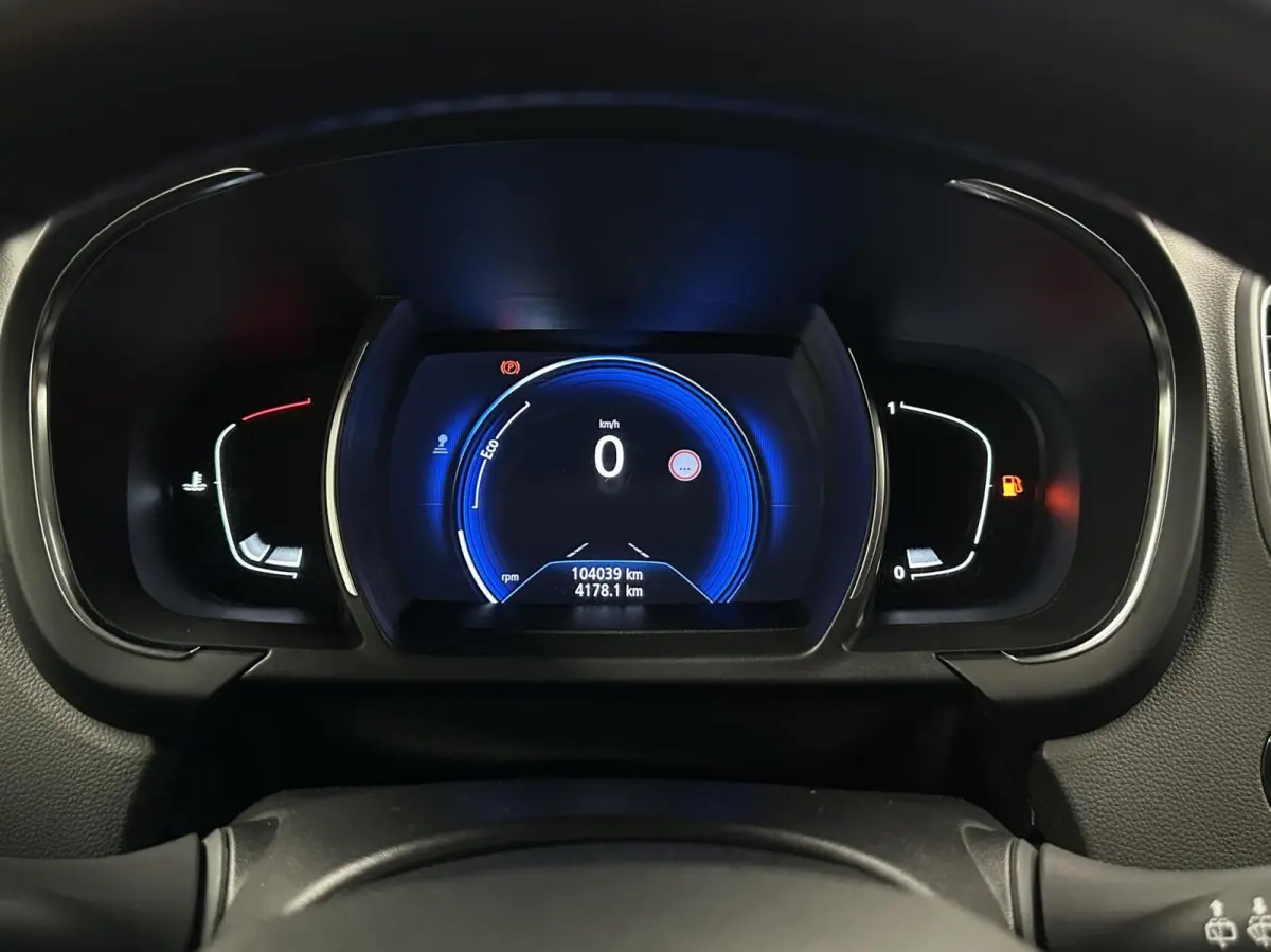 1.3 TCe Zen CARPLAY CRUISE 104.000 KM LM