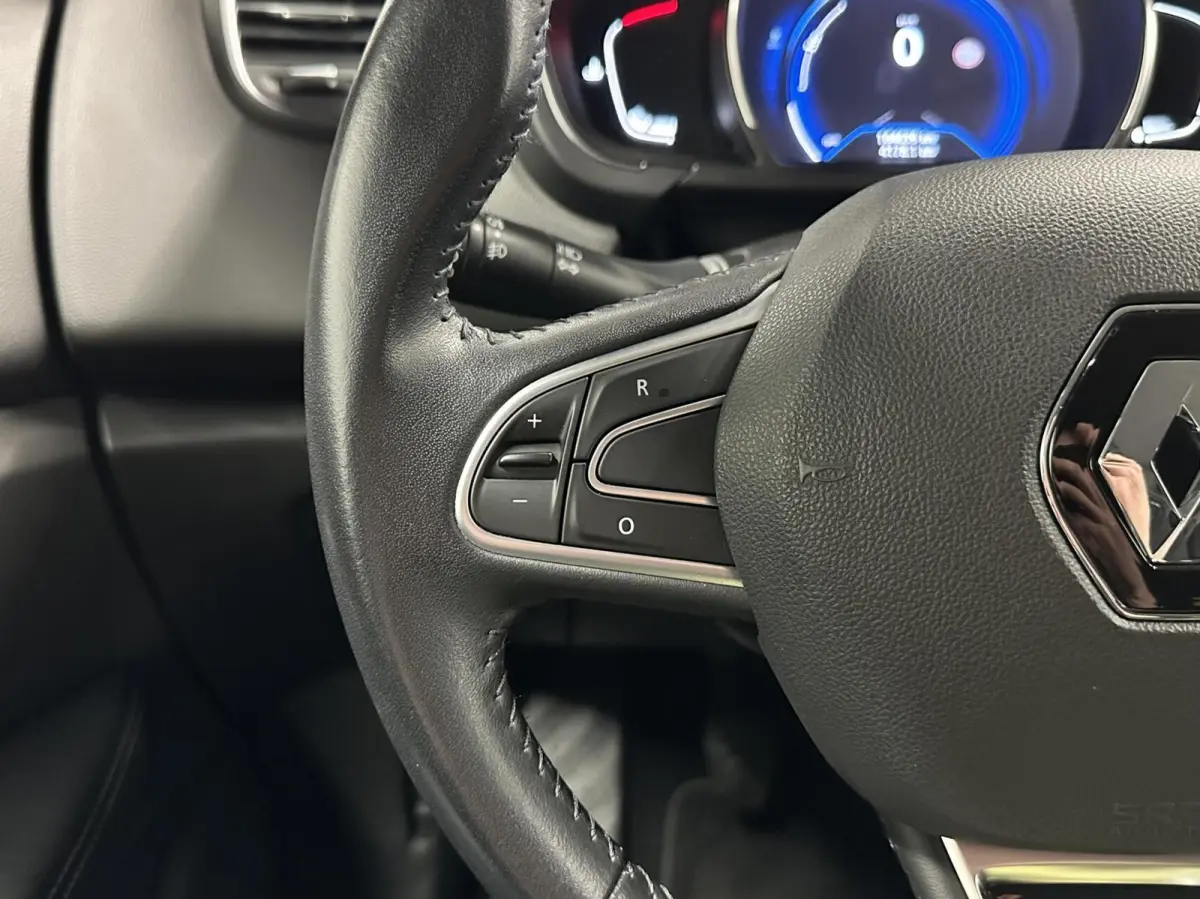 1.3 TCe Zen CARPLAY CRUISE 104.000 KM LM
